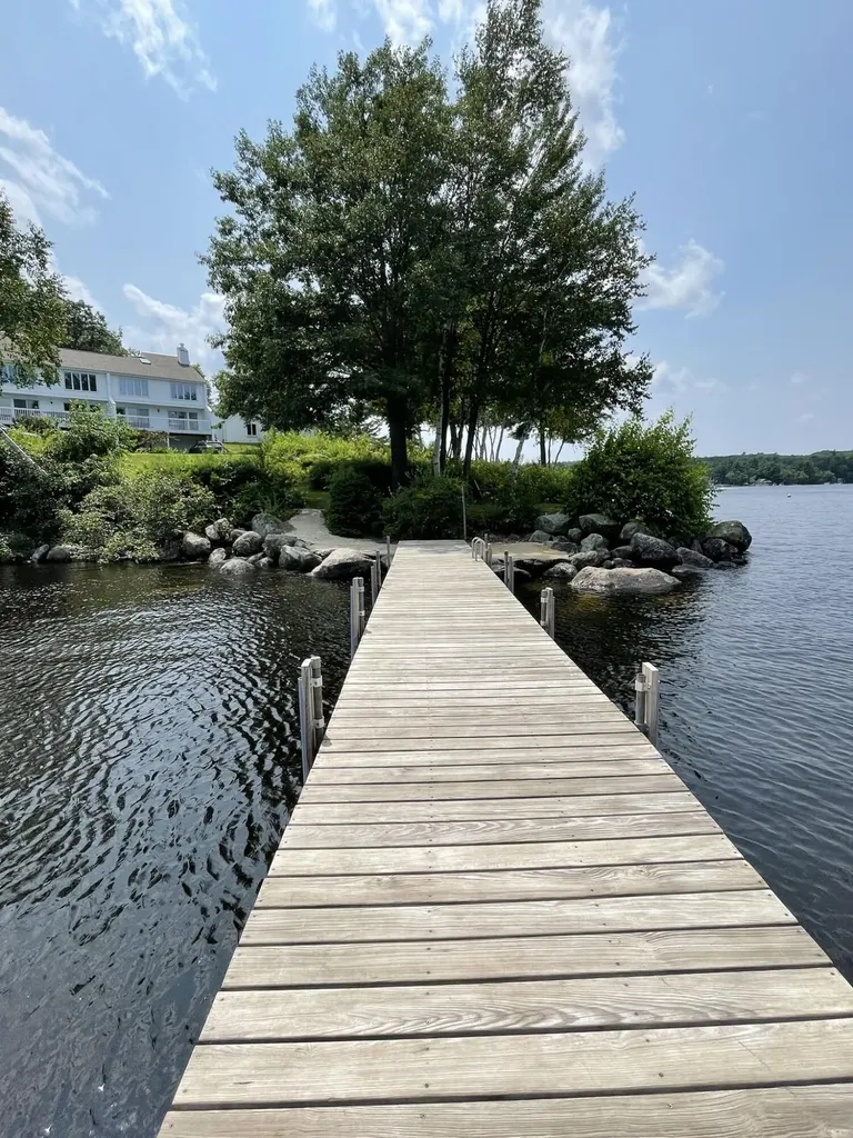 23 Clifford Road Naples ME 04055