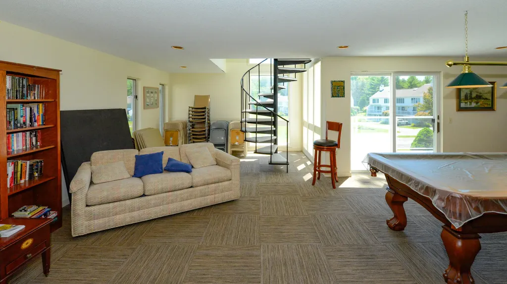 23 Clifford Road Naples ME 04055