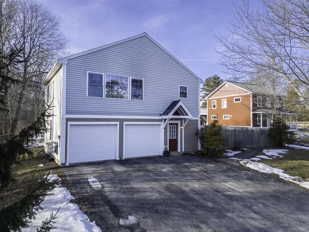 1050 Ocean Avenue Portland ME 04103