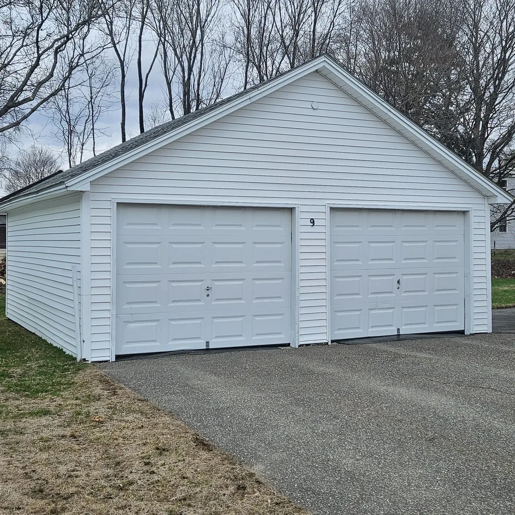 9 Grove Street East Millinocket ME 04430