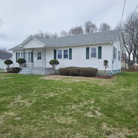 9 Grove Street East Millinocket ME 04430