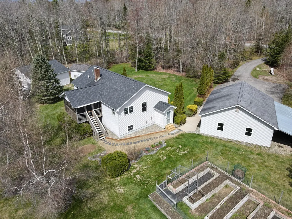 50 Emerald Drive Hampden ME 04444