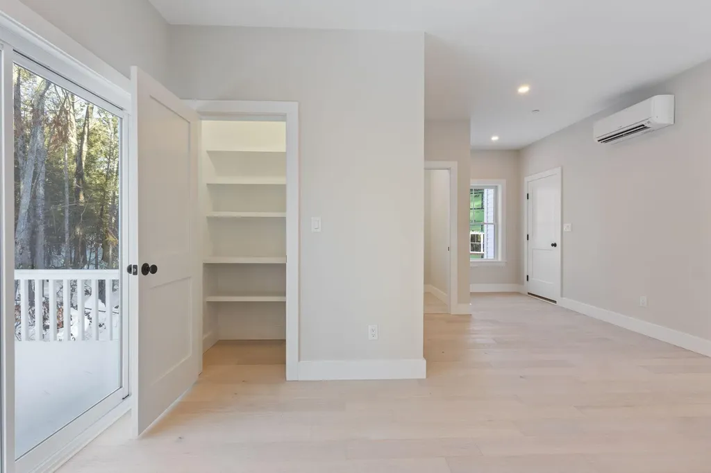 11 Peabody Lane Saco ME 04072