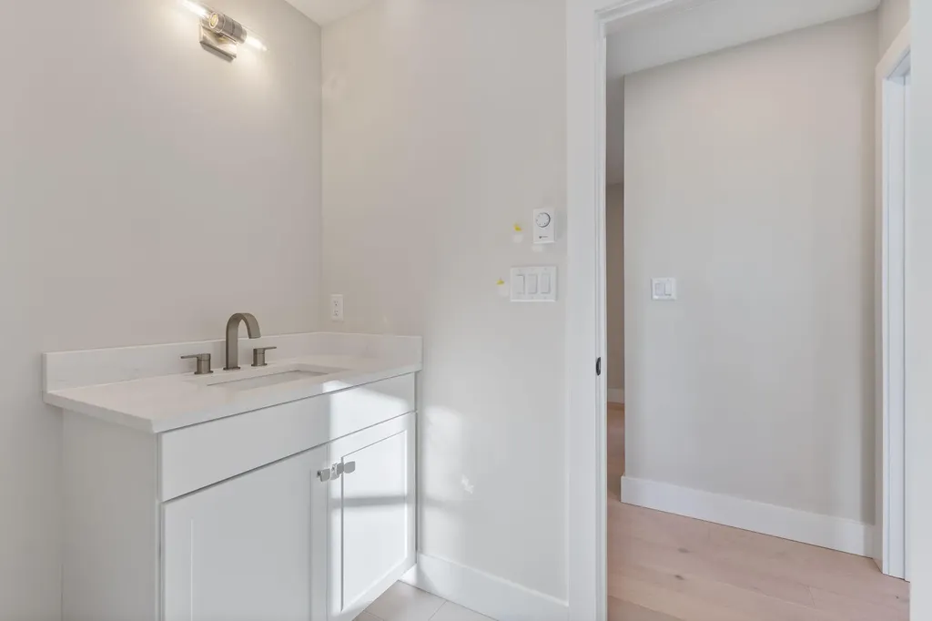 11 Peabody Lane Saco ME 04072