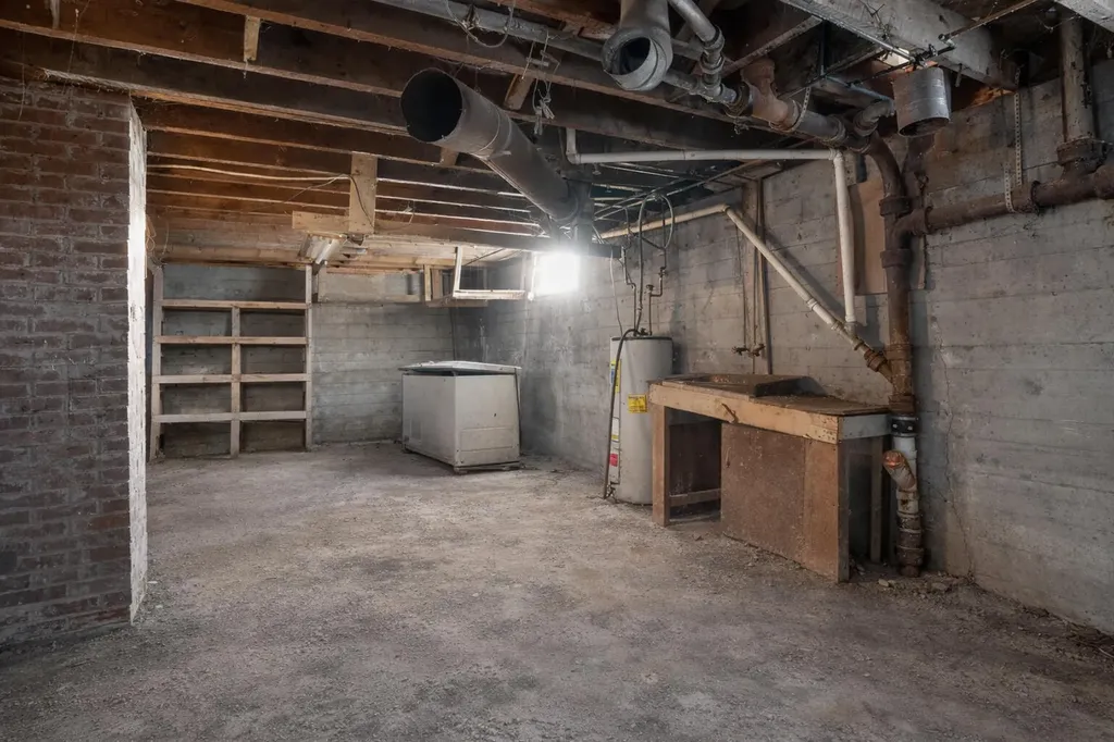 28 Hammond Street Caribou ME 04736