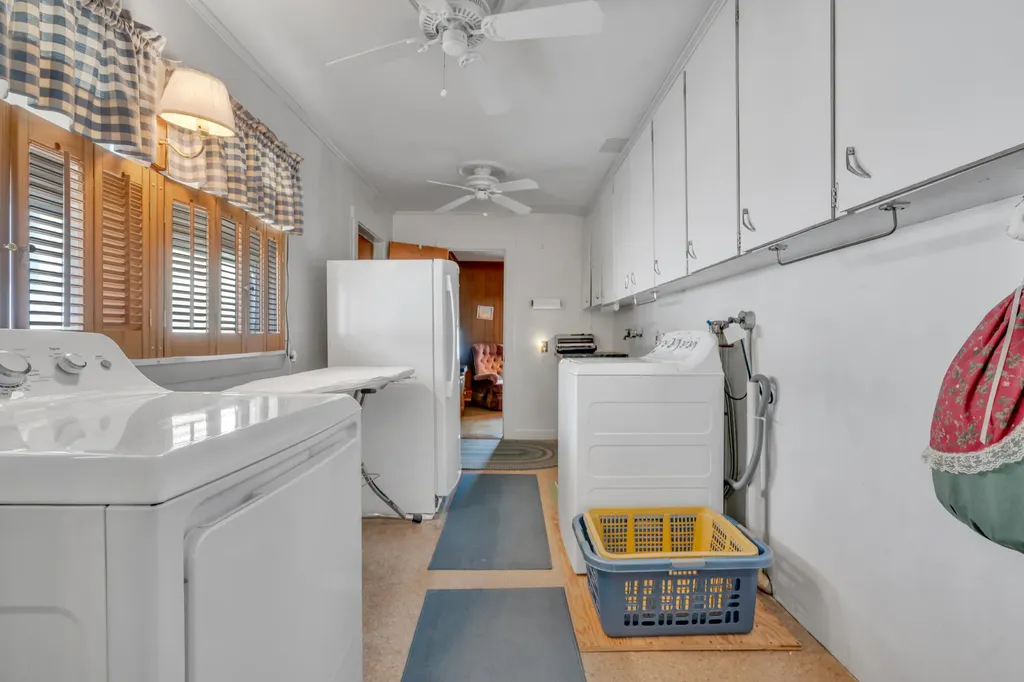192 Ossipee Trail Limington ME 04049