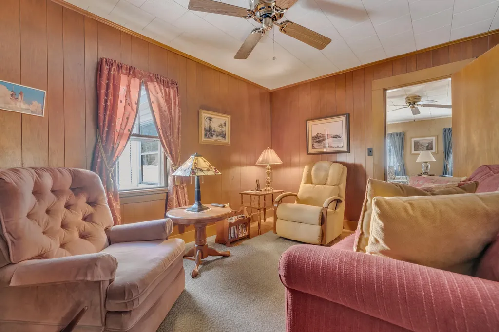 192 Ossipee Trail Limington ME 04049