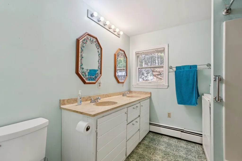 2539 Auburn Road Turner ME 04282