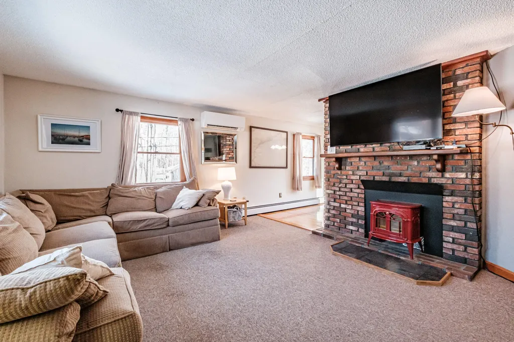 161 Harding Road Brunswick ME 04011