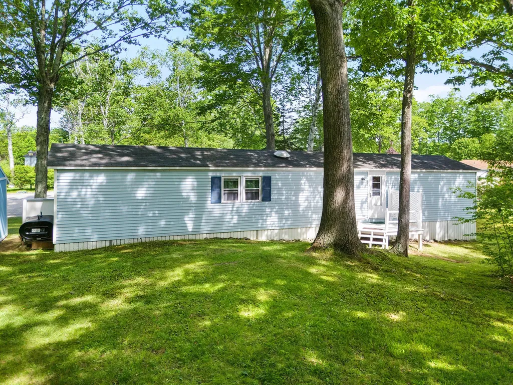 59 Sandalwood Circle Kittery ME 03904