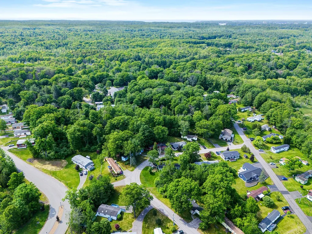 59 Sandalwood Circle Kittery ME 03904