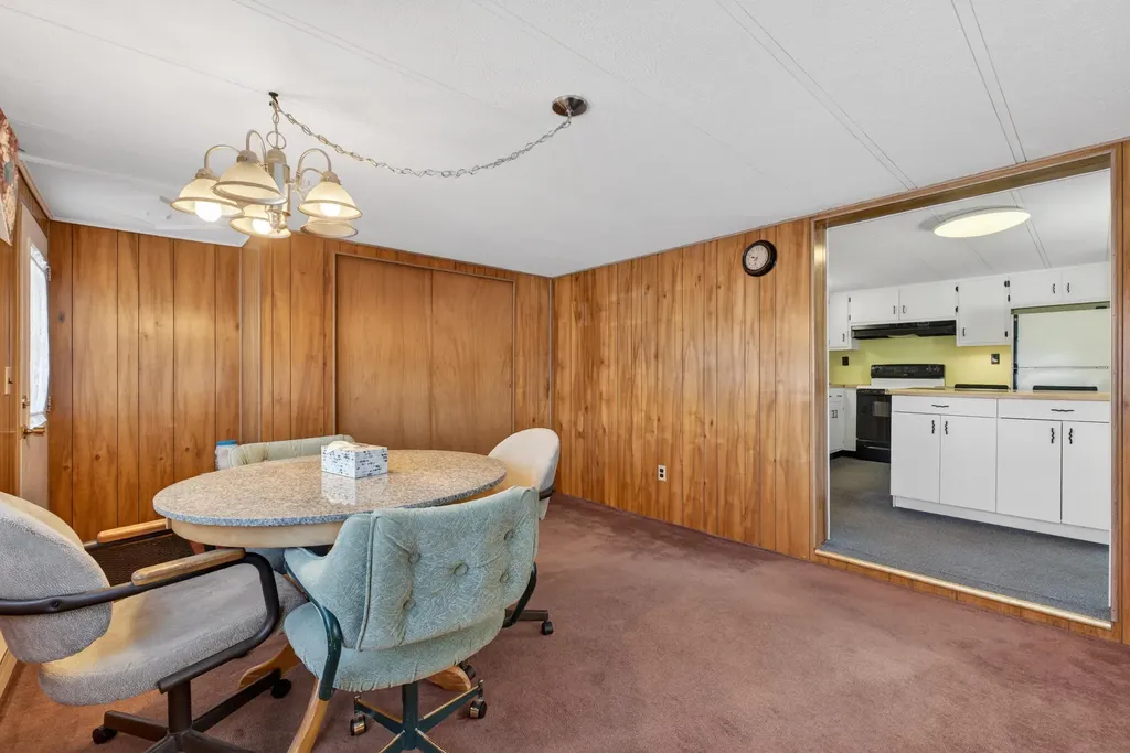 59 Sandalwood Circle Kittery ME 03904