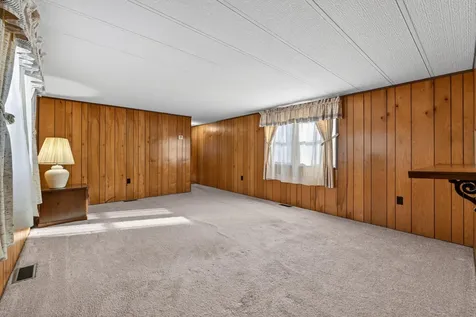 59 Sandalwood Circle Kittery ME 03904