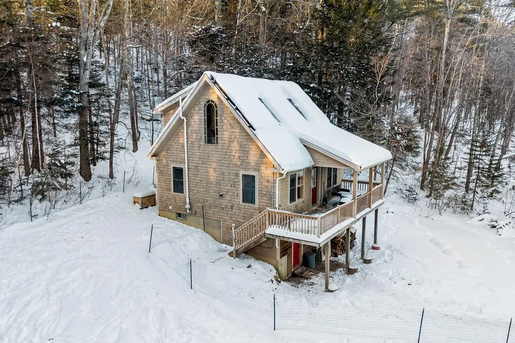 187 Fitch Road Washington ME 04574