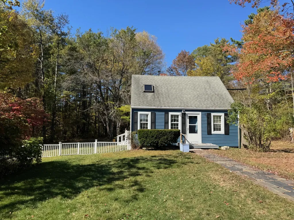 1524 Augusta Road Bowdoin ME 04287