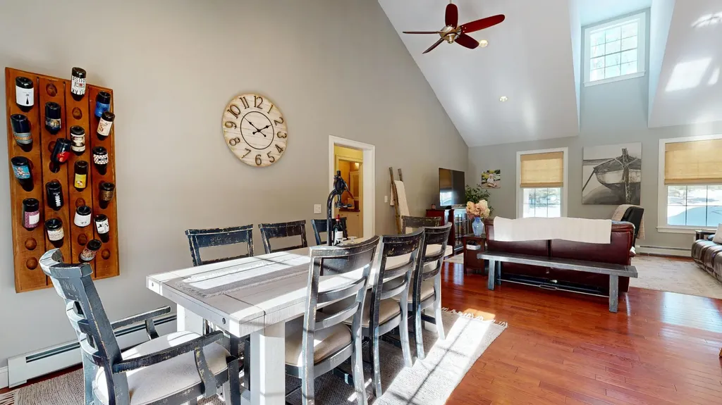 17 Bowdoin Drive Lewiston ME 04240