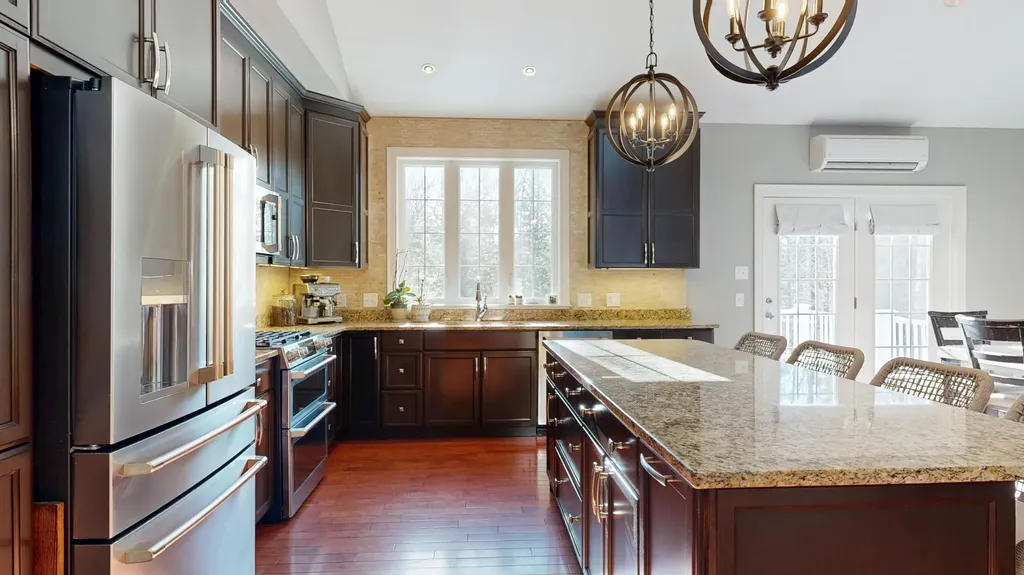 17 Bowdoin Drive Lewiston ME 04240