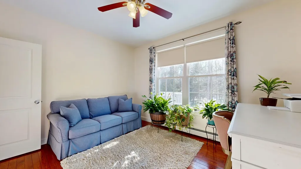 17 Bowdoin Drive Lewiston ME 04240