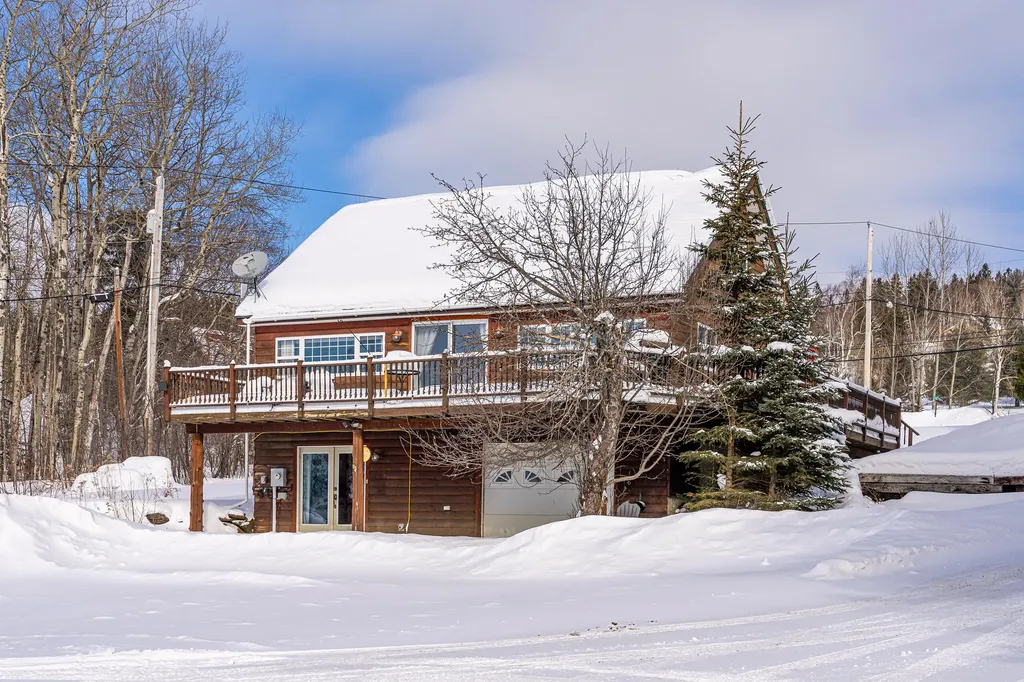5 Lyons Lane Rangeley ME 04970