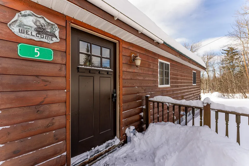 5 Lyons Lane Rangeley ME 04970