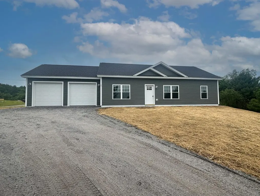 27 Jennifer Avenue Greene ME 04236