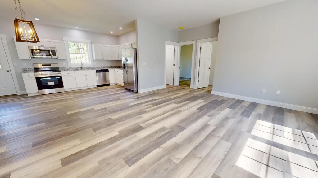 27 Jennifer Avenue Greene ME 04236