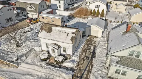 59 Thatcher Street Bangor ME 04401