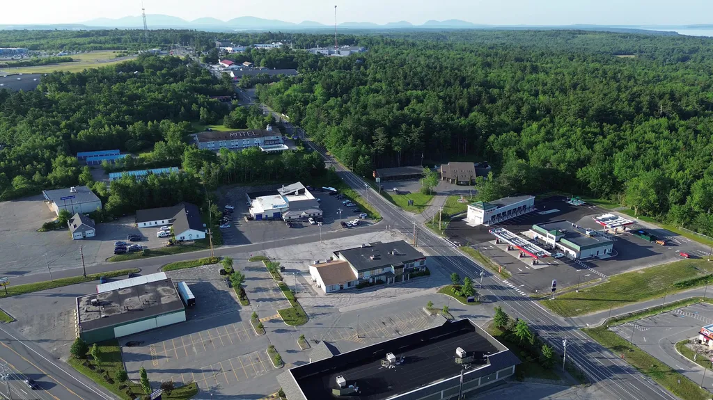 270 High Street Ellsworth ME 04605