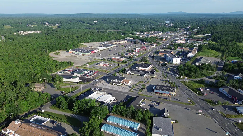 270 High Street Ellsworth ME 04605