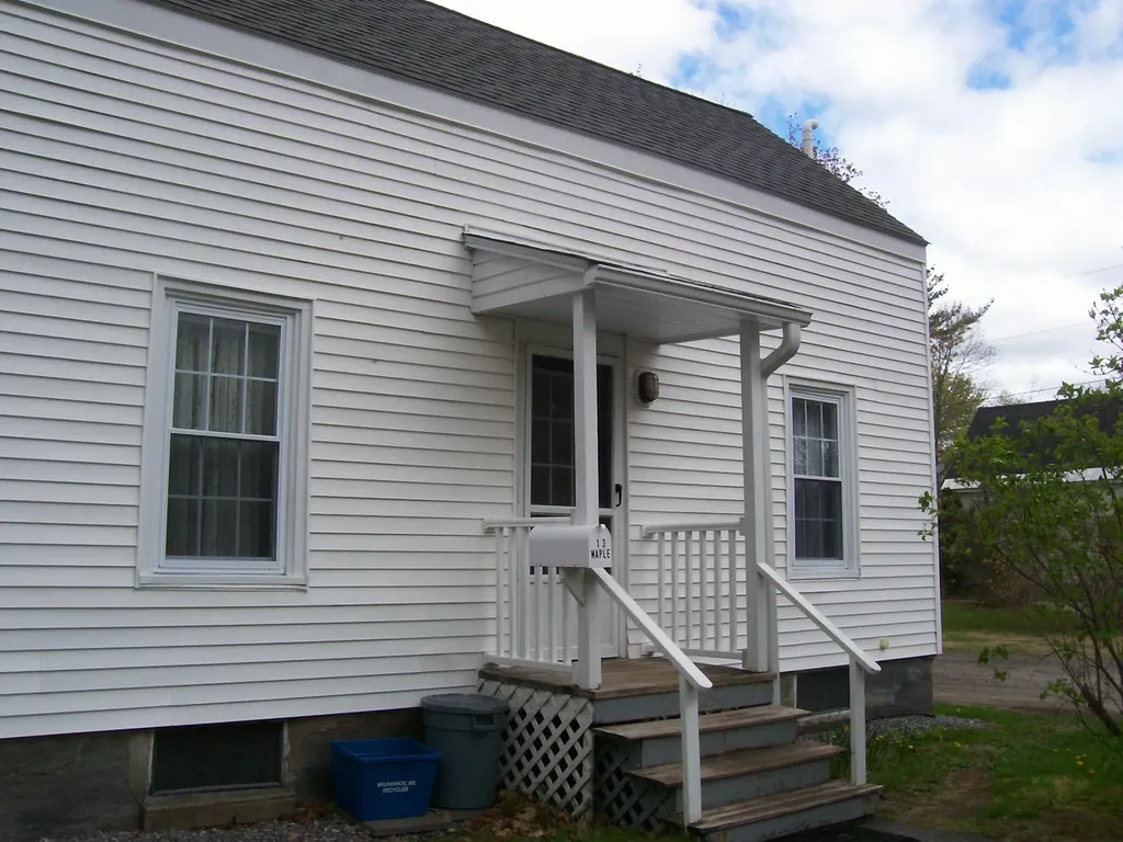 11-13 Maple Street Brunswick ME 04011