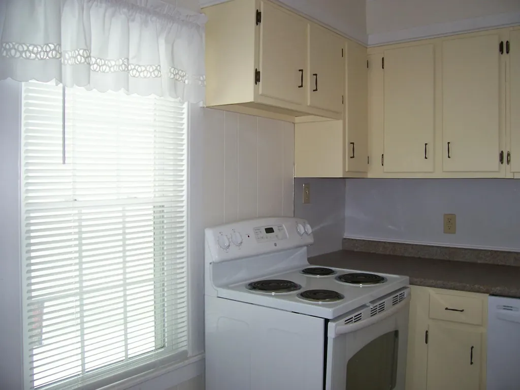 11-13 Maple Street Brunswick ME 04011