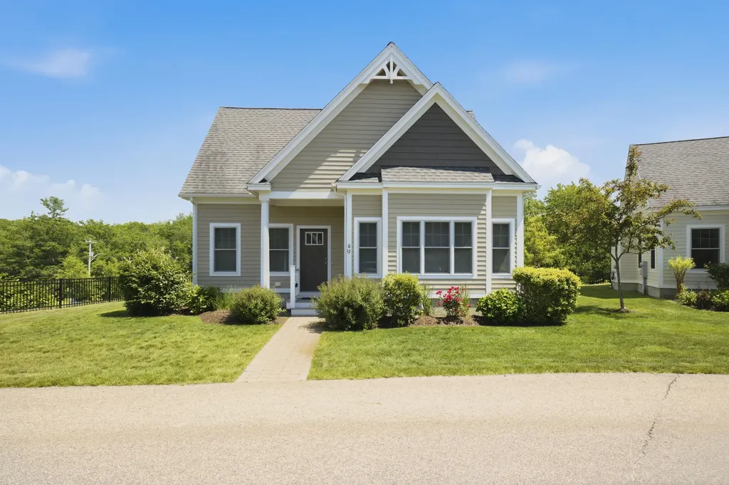 17 Adams Lane Arundel ME 04046