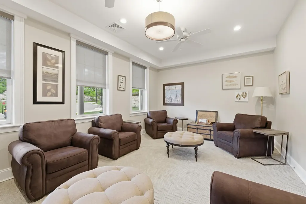 17 Adams Lane Arundel ME 04046