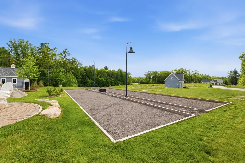 17 Adams Lane Arundel ME 04046