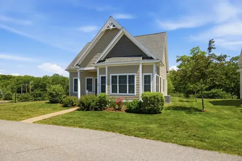 17 Adams Lane Arundel ME 04046