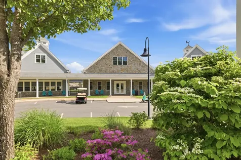 17 Adams Lane Arundel ME 04046