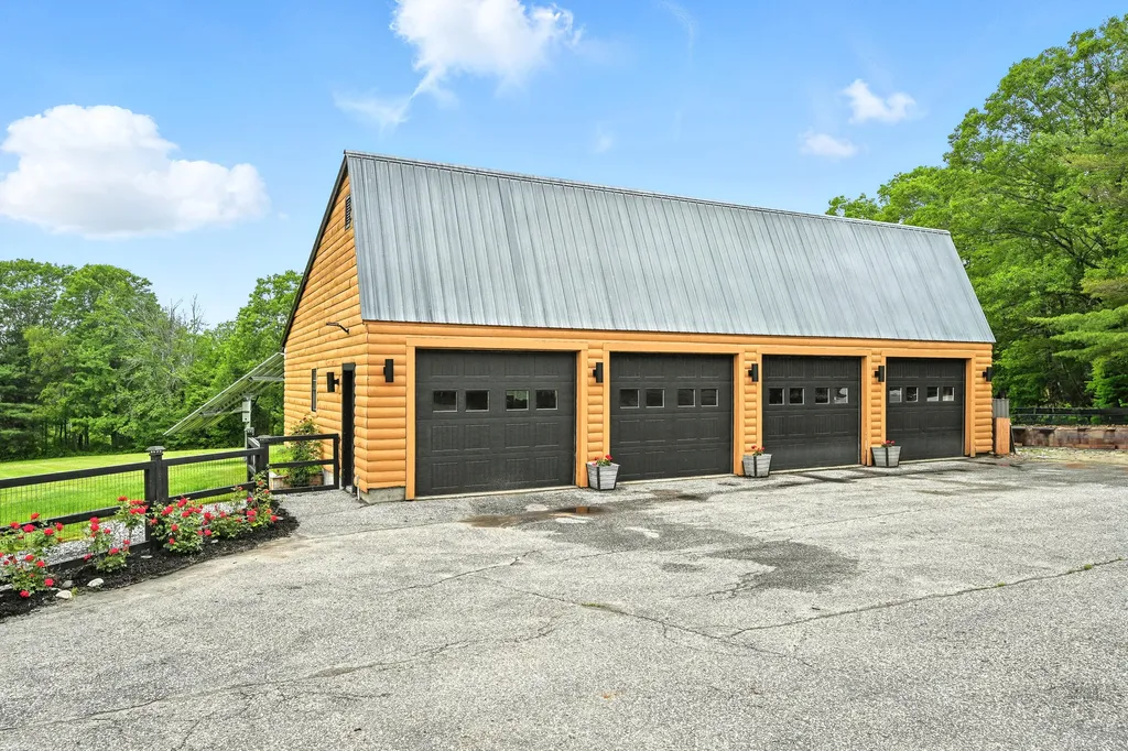 1277 Naples Road Harrison ME 04040