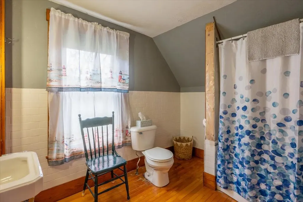 127 Harbor Road Friendship ME 04547