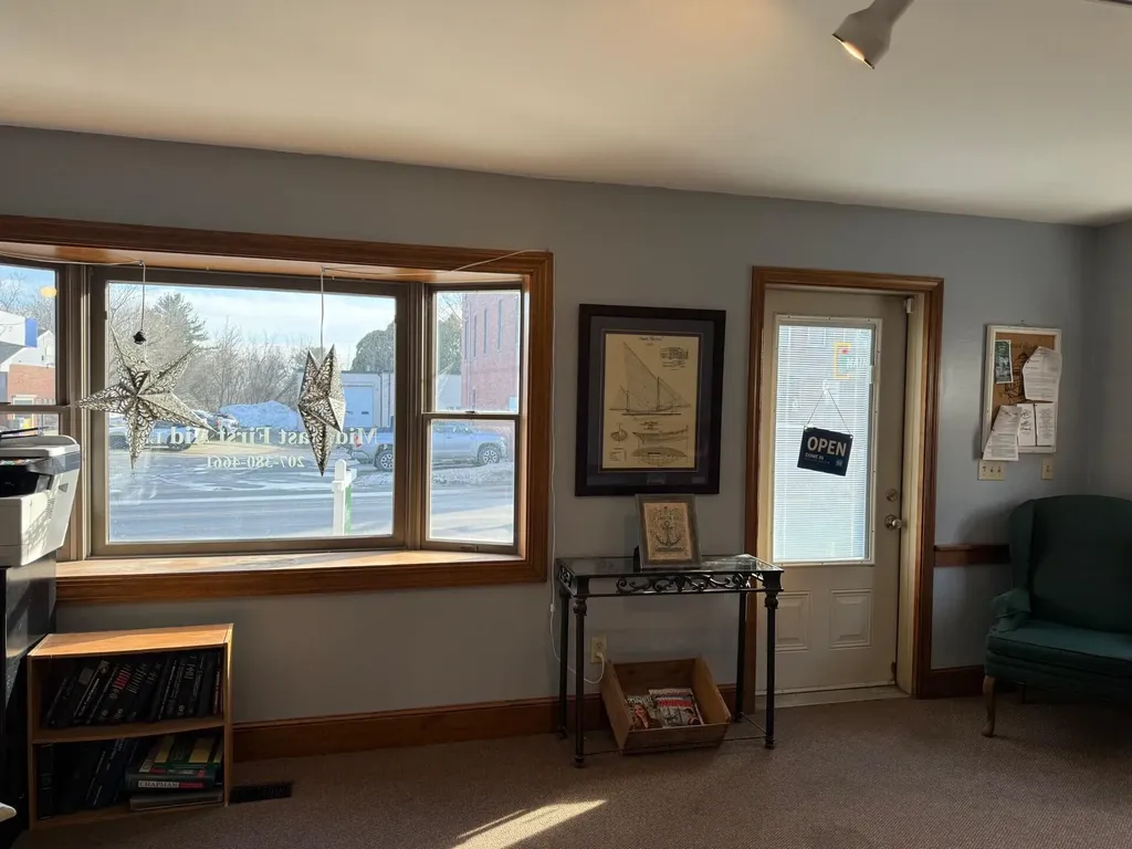 145 Main Street Thomaston ME 04861