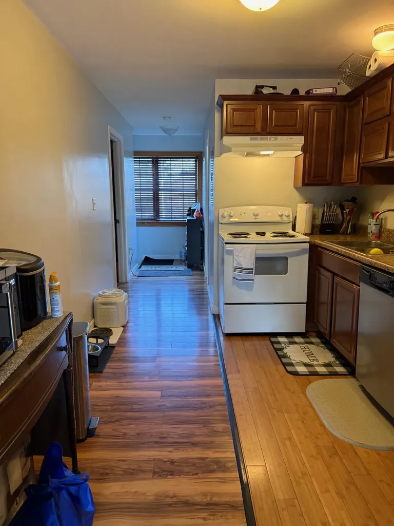 145 Main Street Thomaston ME 04861