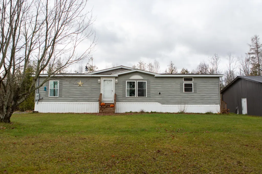 632 Foster Road Monticello ME 04760
