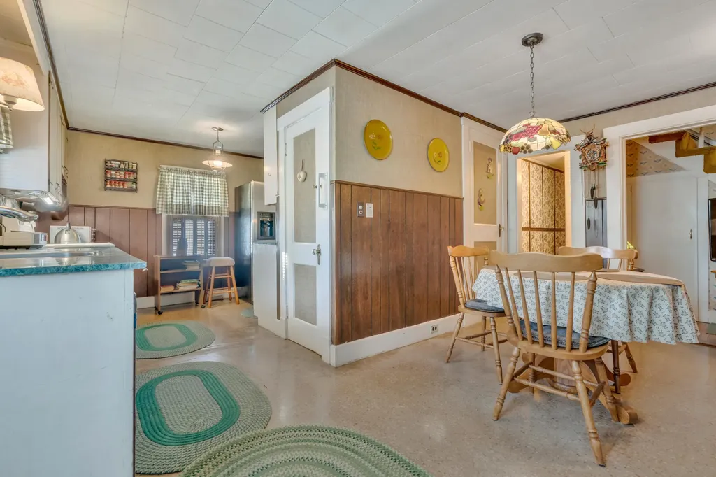 192 Ossipee Trail Limington ME 04049