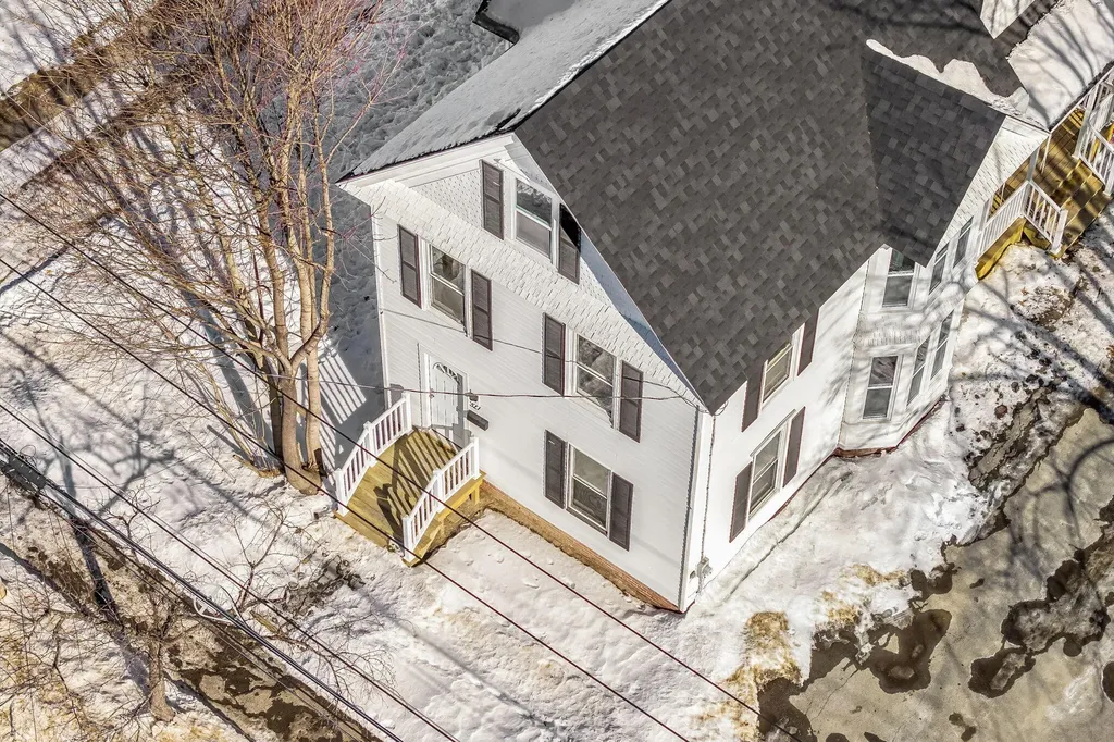 327 Essex Street Bangor ME 04401