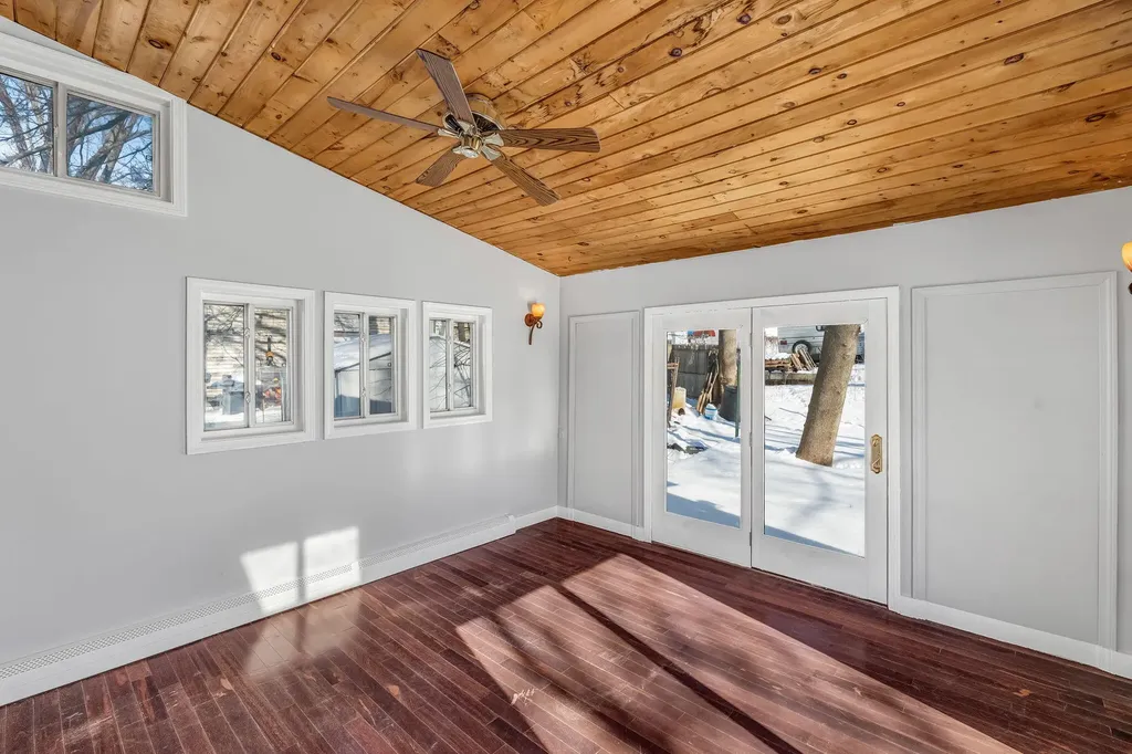 327 Essex Street Bangor ME 04401