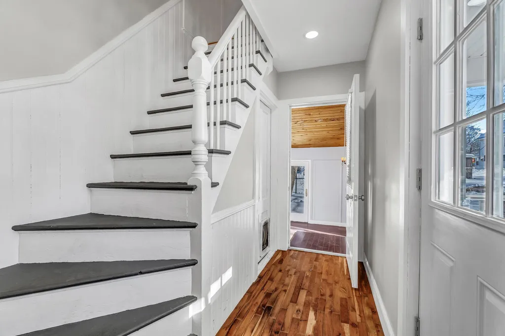 327 Essex Street Bangor ME 04401