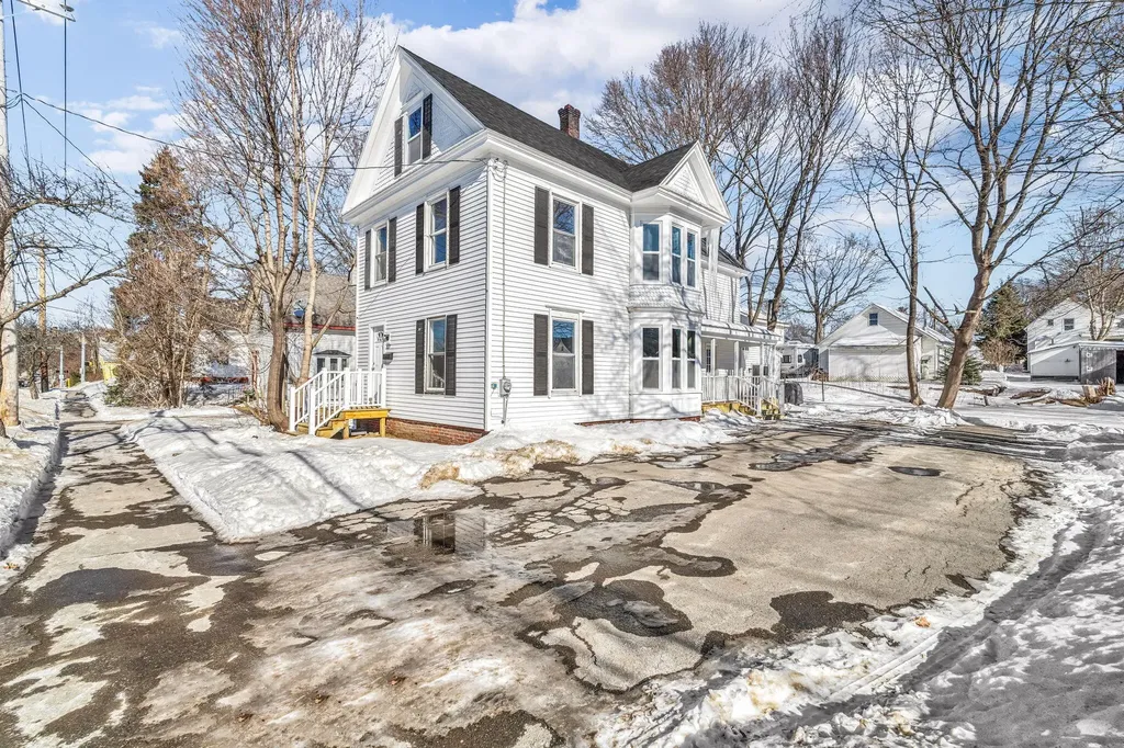 327 Essex Street Bangor ME 04401