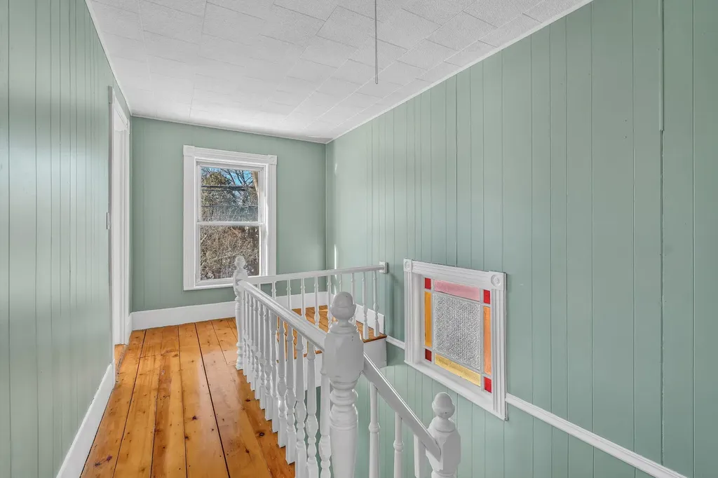 327 Essex Street Bangor ME 04401