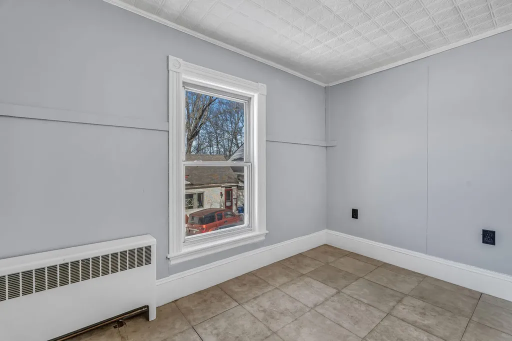 327 Essex Street Bangor ME 04401