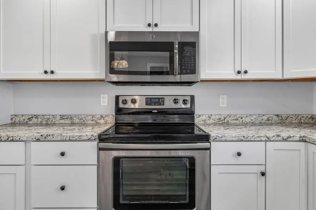 327 Essex Street Bangor ME 04401