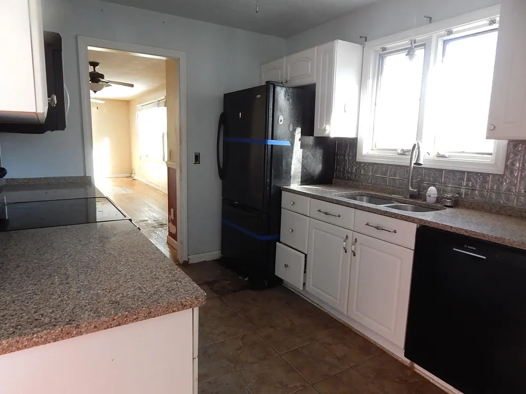 30 Hillcrest Street Gardiner ME 04345